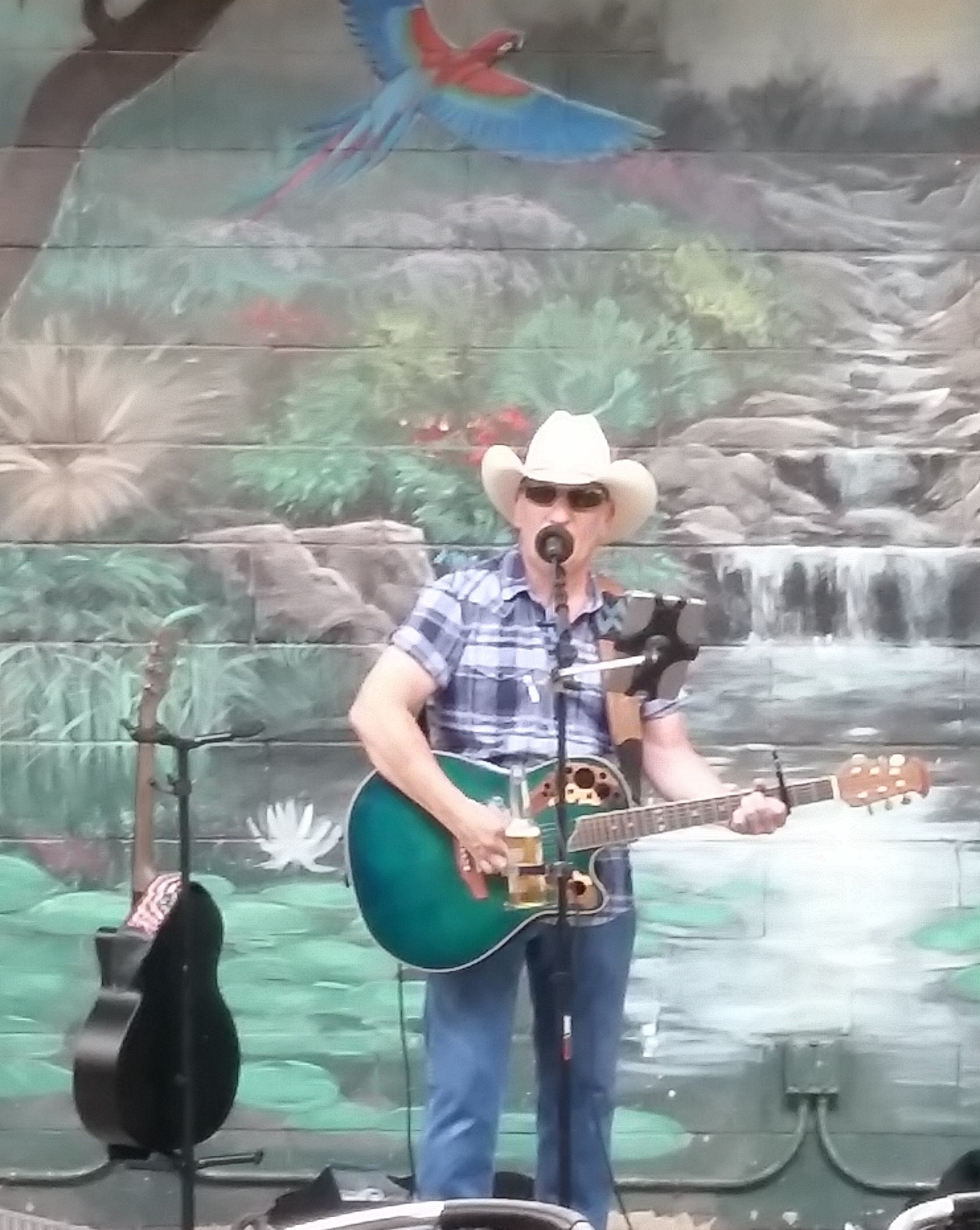 Mark Wayne Hagood performing at Abuelos Lubbock